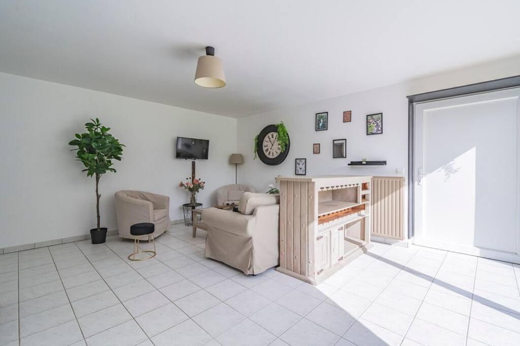 Logis Du Lys Apartment Boult-sur-Suippe Екстериор снимка
