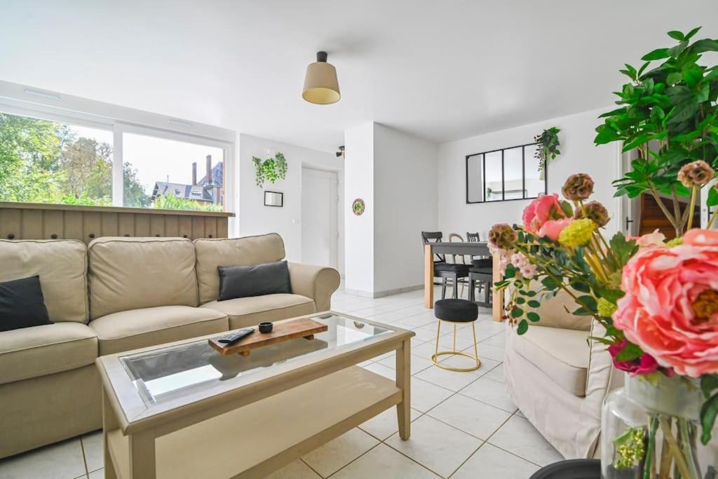 Logis Du Lys Apartment Boult-sur-Suippe Екстериор снимка